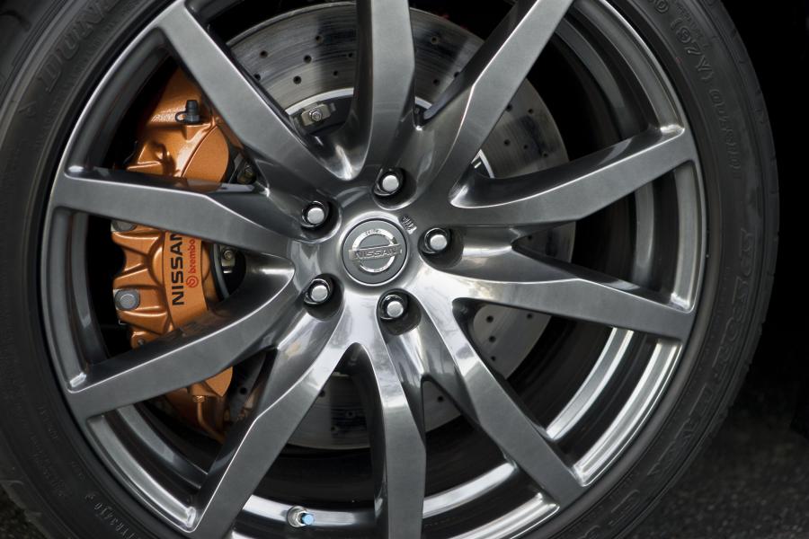  Nissan GT-R 2012 года  (US) (фото 21 из 74)